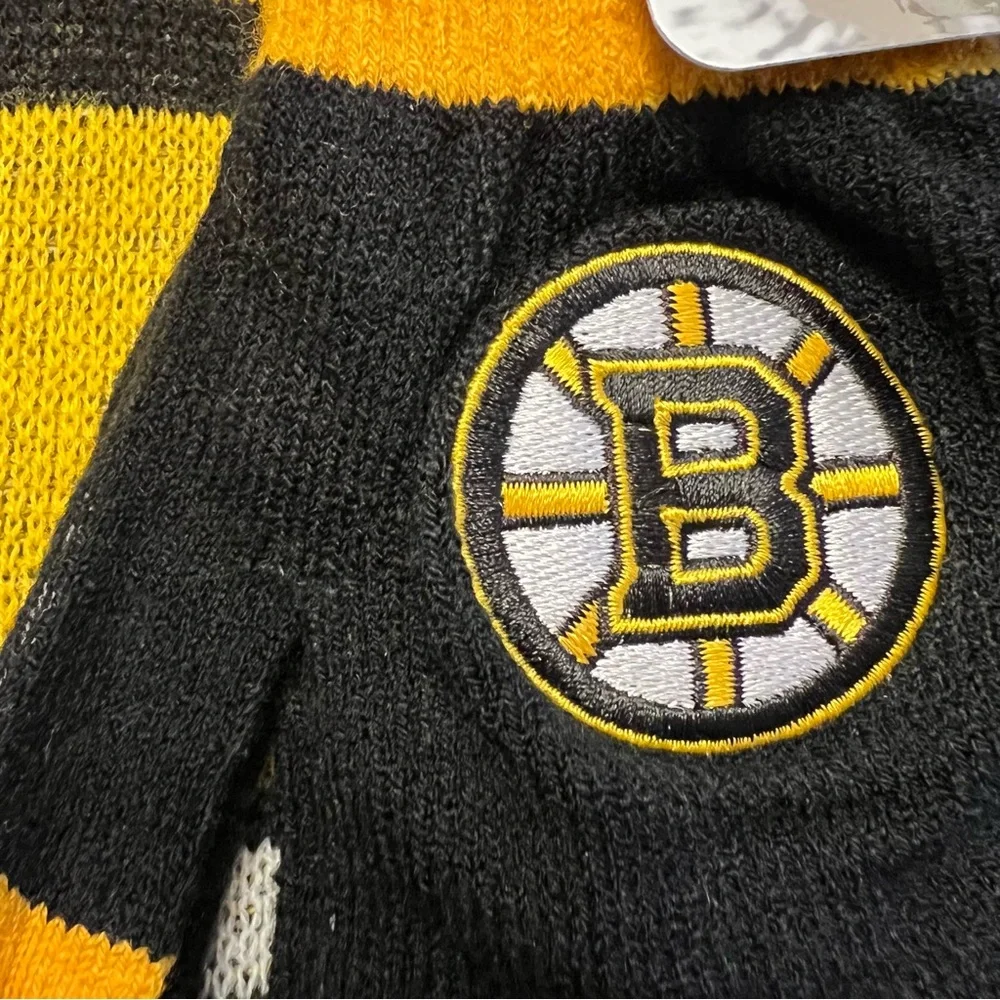 Boston Bruins FOCO Glove & Scarf Combo Set NHL hockey sports NWT